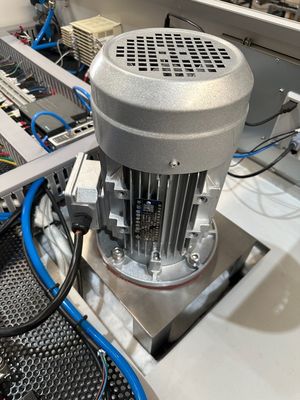 Industrial Hot Air Circulating Furnace with Vertical Place Style and Rated Temperature Rt 10-200 ordm